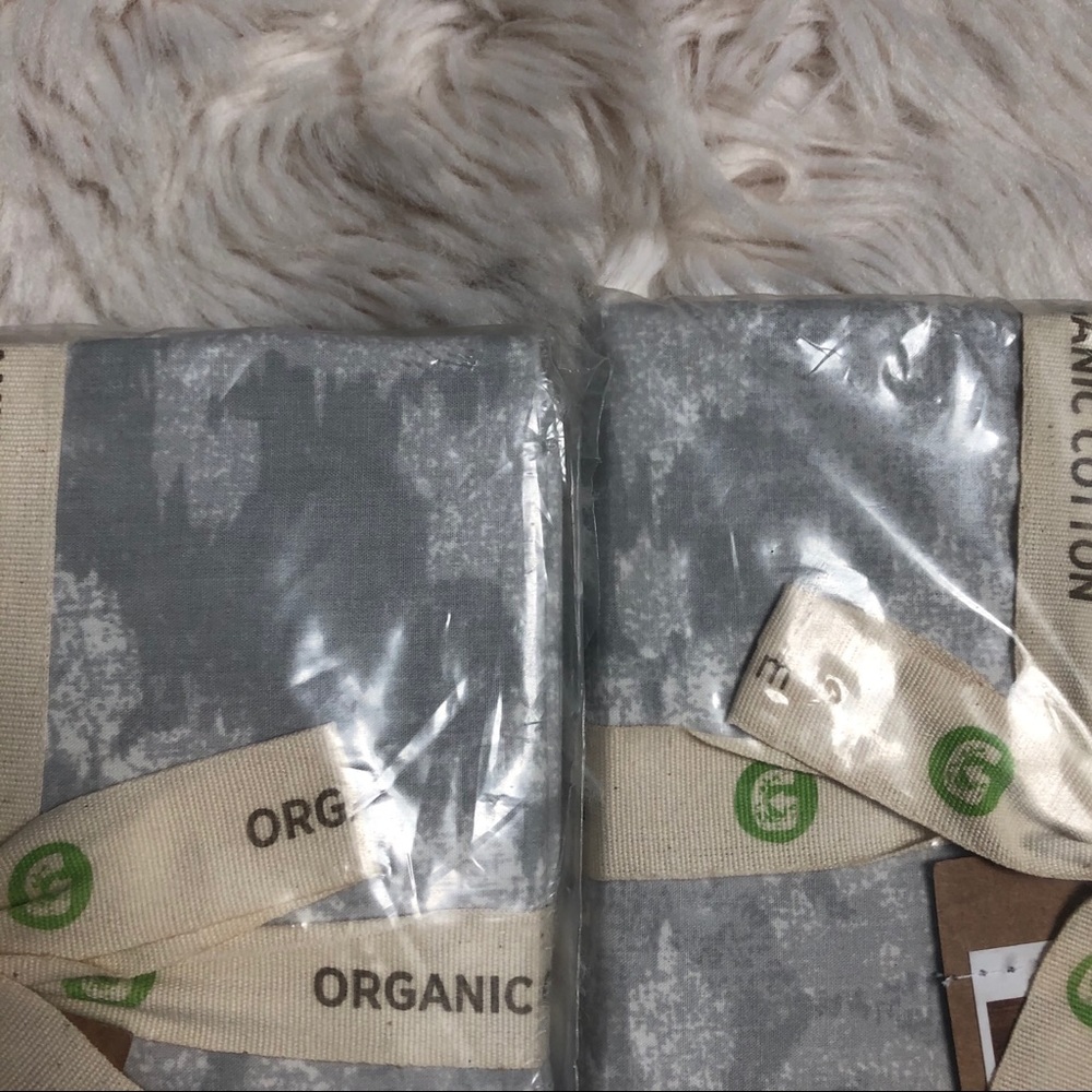 West Elm Grey Scroll Arabesque Organic King Shams - Picture 7 of 9